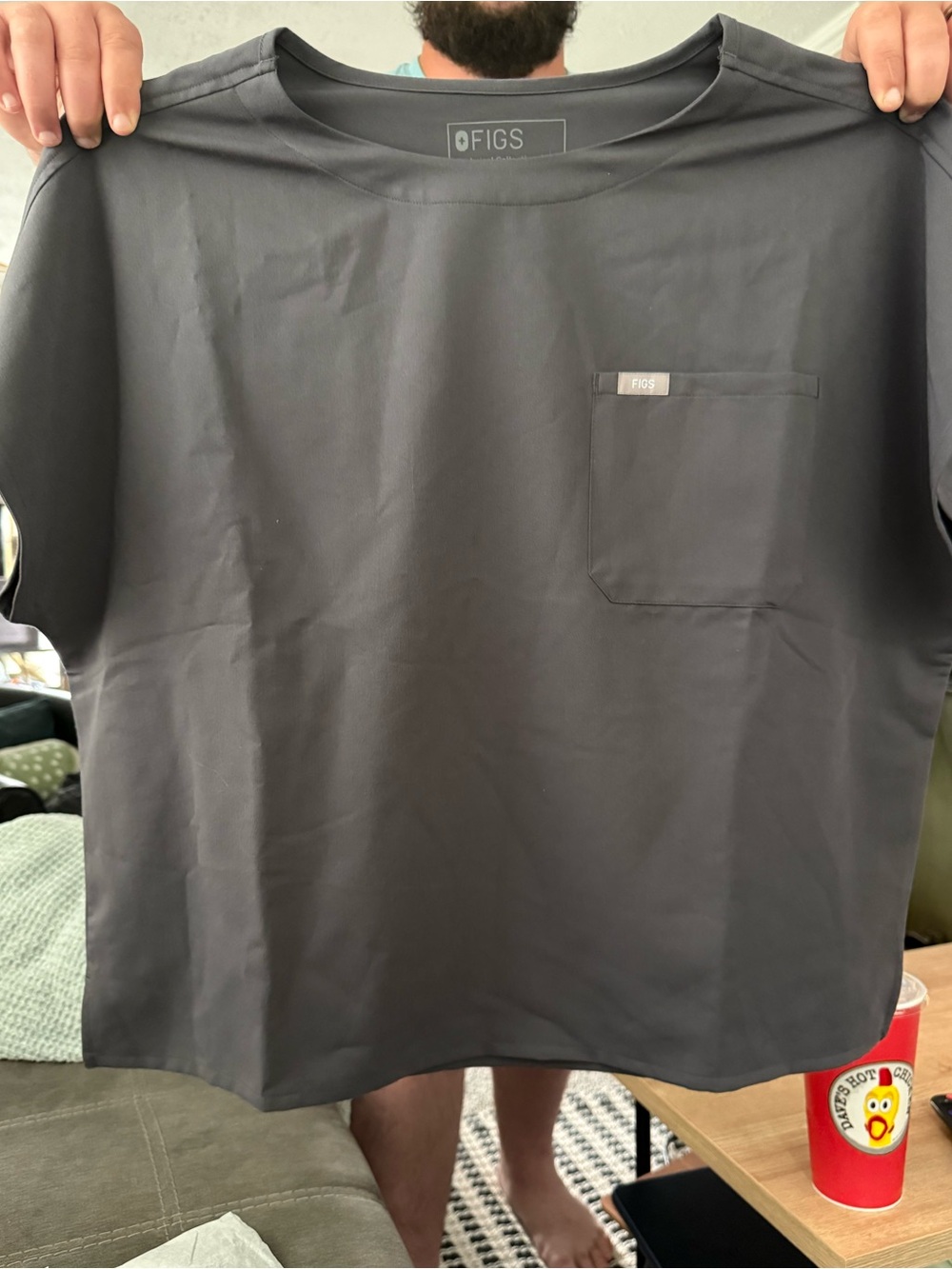 FIGS women’s Charcoal scrub top